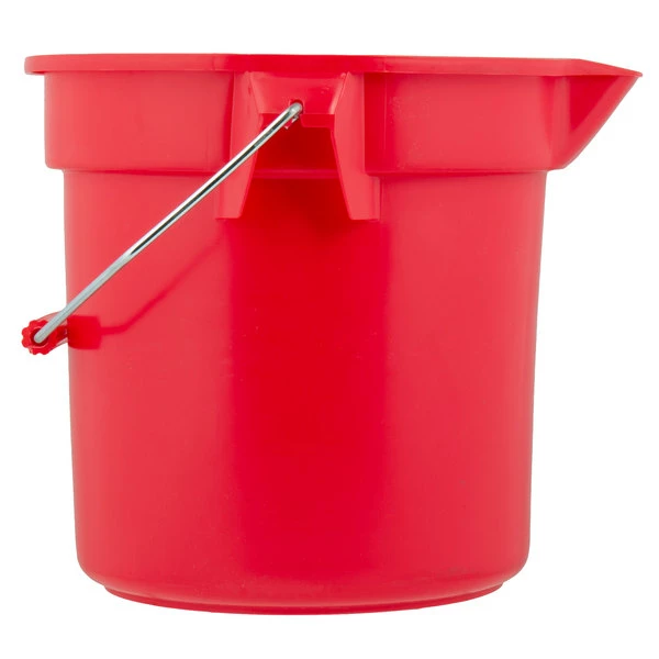 Rubbermaid FG261400RED BRUTE 14 Qt. Red Round Bucket 2 Rubbermaid FG261400RED BRUTE 14 Qt. Red Round Bucket - Image 2