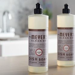 Mrs. Meyer's® Mrs. Meyer's Clean Day 347634 16 Oz. Lavender Scented Dish Soap - 6/Case