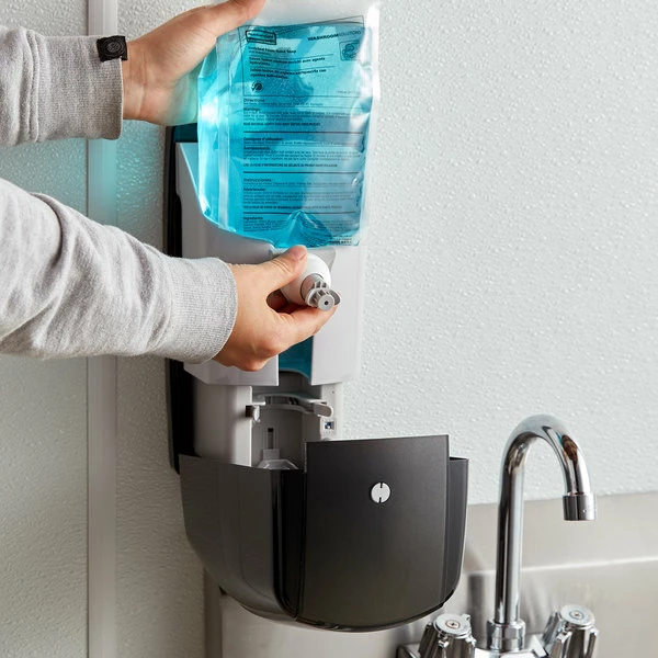 Rubbermaid FG750127 Autofoam 1100 ML Black / Black Pearl Automatic Hands-Free Soap Dispenser 4 Rubbermaid FG750127 Autofoam 1100 ML Black / Black Pearl Automatic Hands-Free Soap Dispenser - Image 4