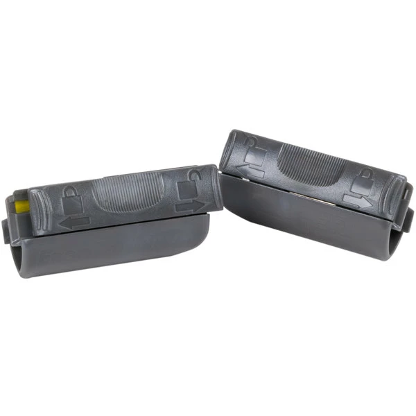 Unger® Unger PPLUG Ninja Squeegee Endclip - 2/Pack 2 Unger® Unger PPLUG Ninja Squeegee Endclip - 2/Pack - Image 2