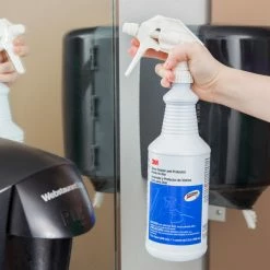 3M 85788 1 Qt. / 32 Oz. Glass Cleaner And Protector With Trigger Sprayer - 12/Case