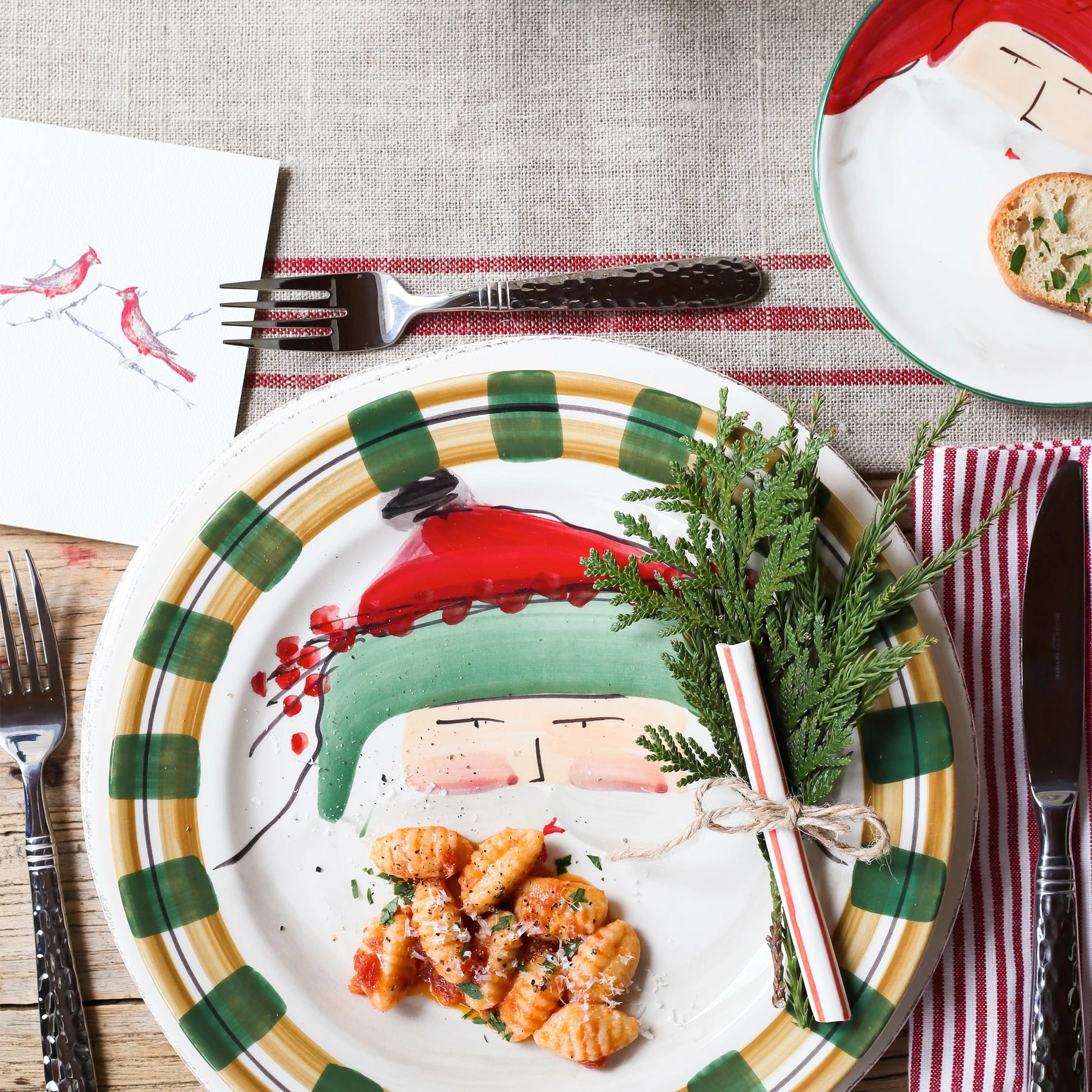 Vietri Old St. Nick Round Salad Plate - Green Hat 2 Vietri Old St. Nick Round Salad Plate - Green Hat - Image 2