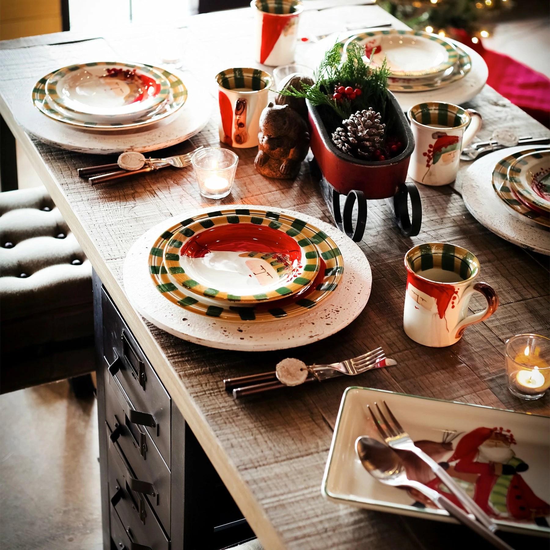 Vietri Old St. Nick Mug - Red 5 Vietri Old St. Nick Mug - Red - Image 5