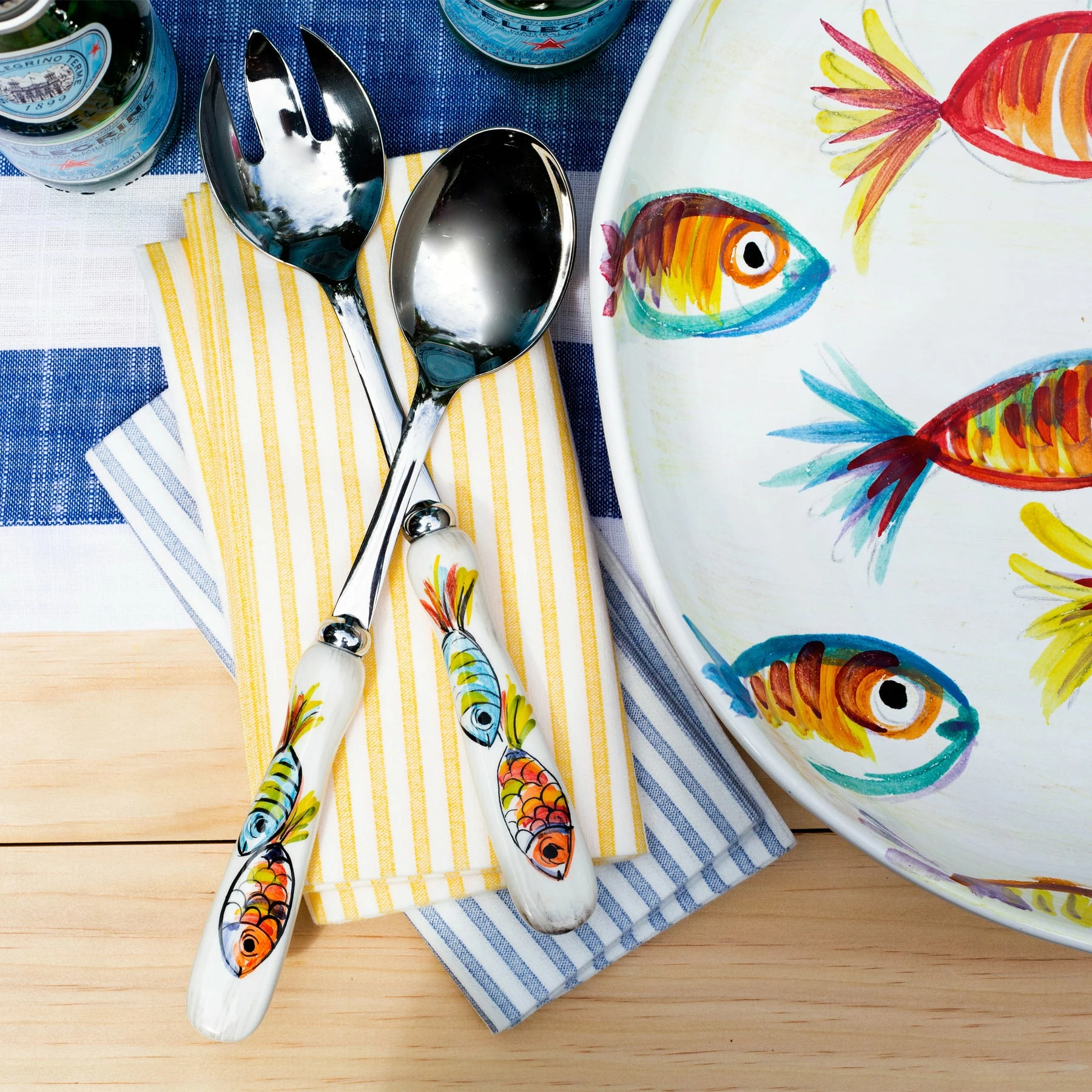 Vietri Pesci Colorati Shallow Bowl 4 Vietri Pesci Colorati Shallow Bowl - Image 4