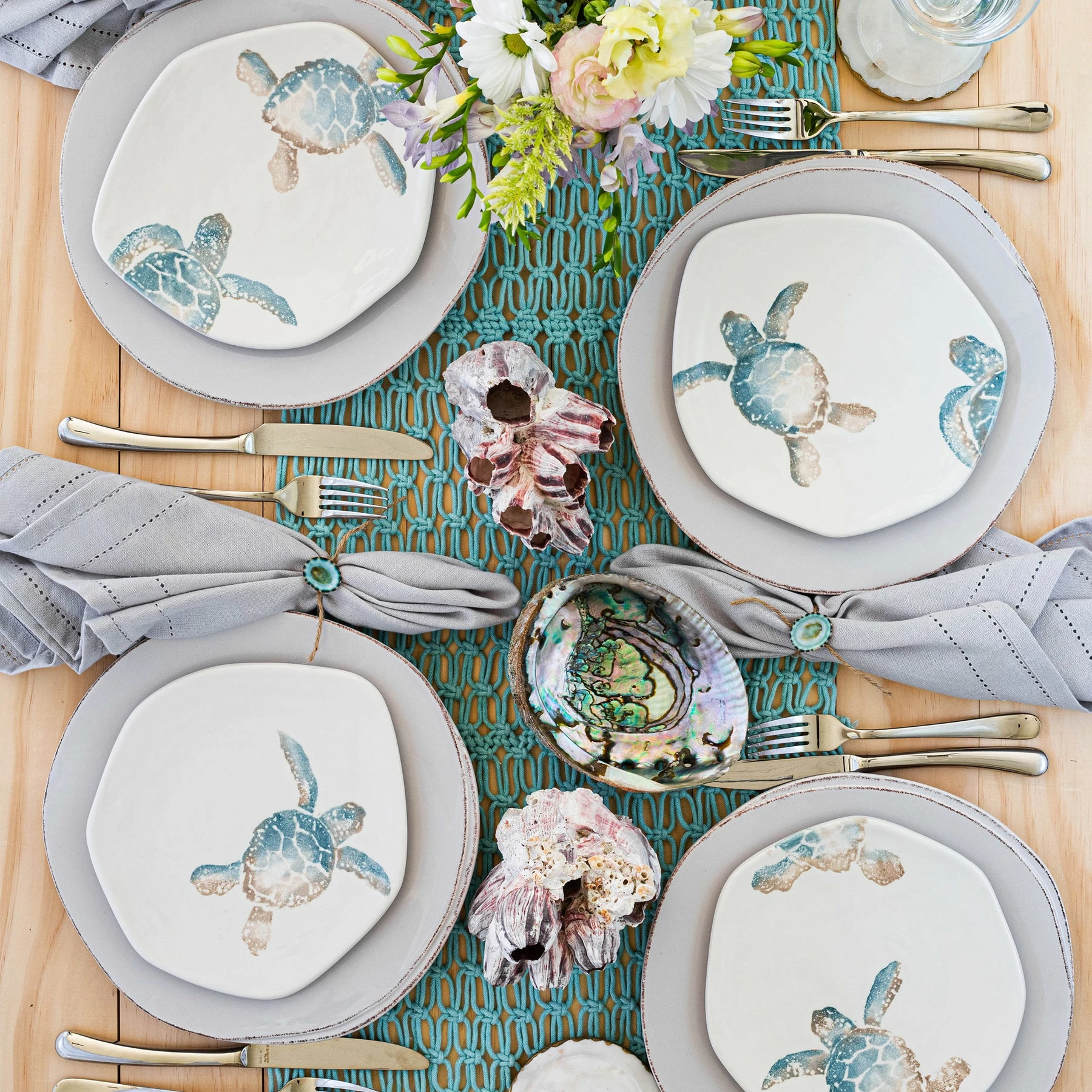 Vietri Tartaruga Turtle With Tail Salad Plate 2 Vietri Tartaruga Turtle With Tail Salad Plate - Image 2