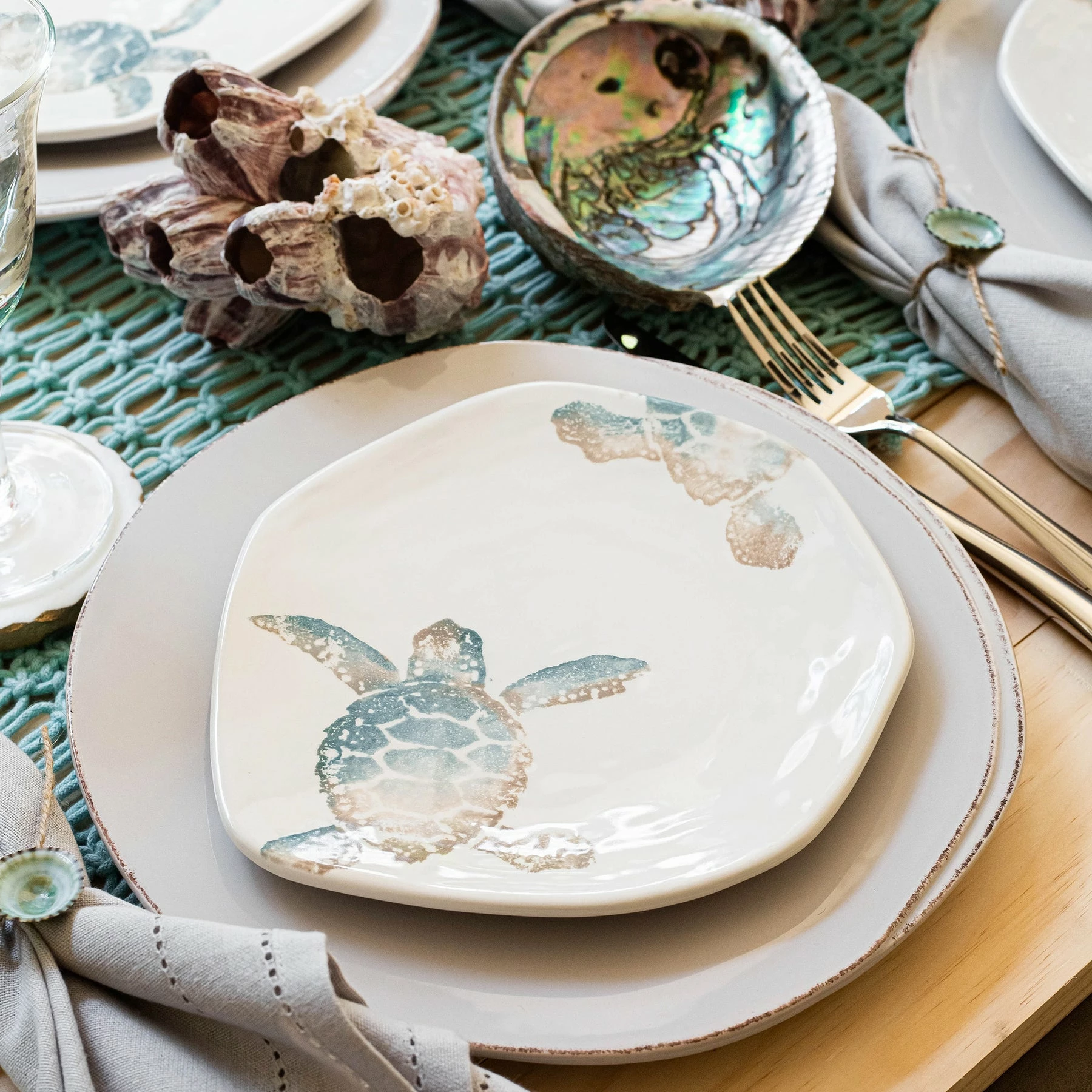 Vietri Tartaruga Turtle With Tail Salad Plate 4 Vietri Tartaruga Turtle With Tail Salad Plate - Image 4